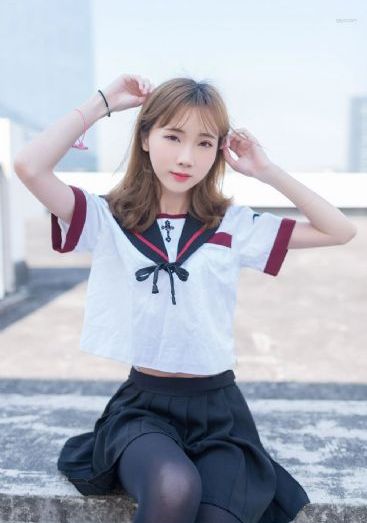 丰满的邻居
