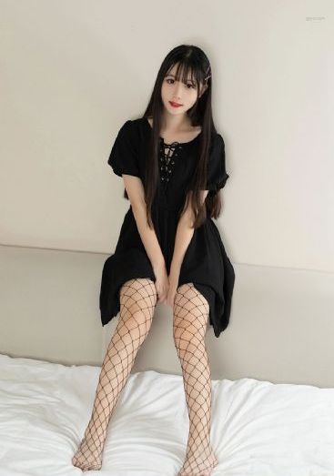 全黄h全肉打开双腿调教视频